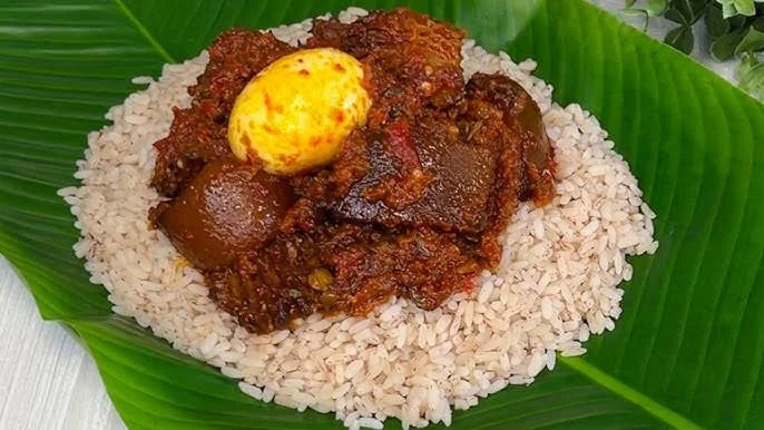 TOL Designer Sauce with White Rice and plantain